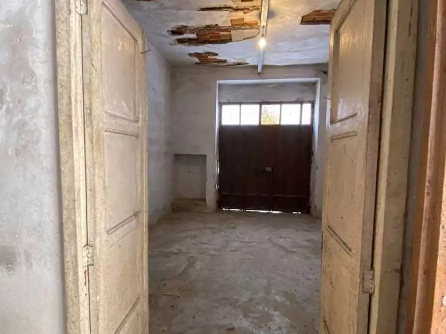 Immagine 17 di Casa indipendente in vendita  in via pola a Casarano