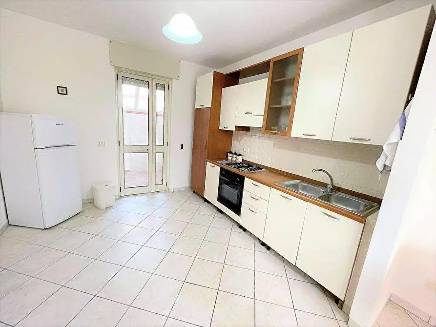 Immagine 9 di Villa in vendita  in corso annibale a Ugento