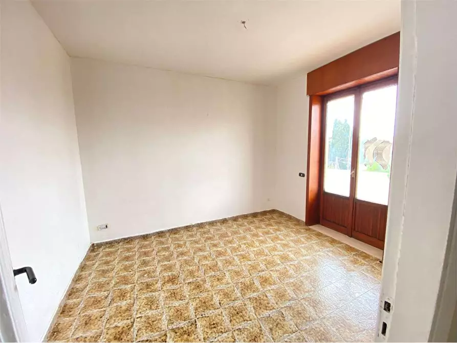 Immagine 15 di Appartamento in vendita  in via bari a Casarano