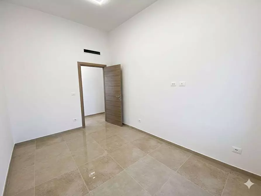 Immagine 6 di Appartamento in vendita  in via giordano bruno a Casarano