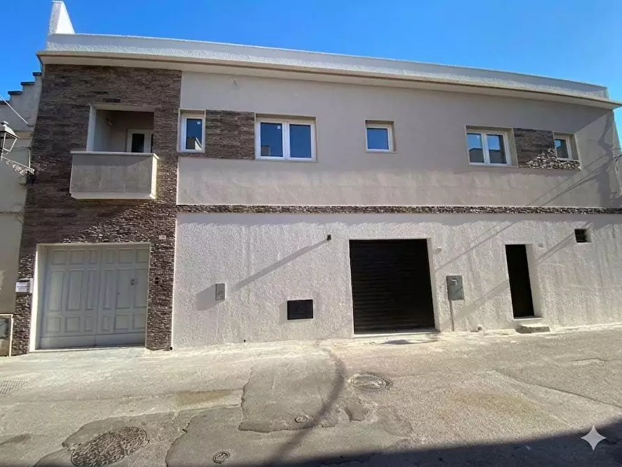 Immagine 1 di Appartamento in vendita  in via giordano bruno a Casarano