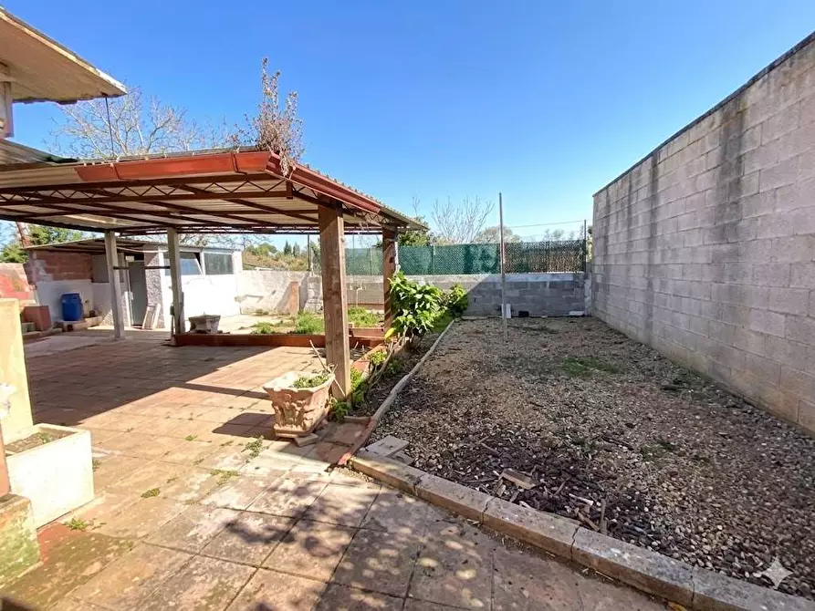 Immagine 7 di Villa in vendita  a Casarano