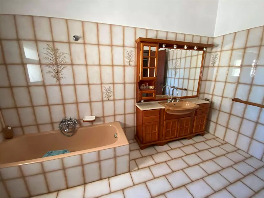 Immagine 35 di Casa indipendente in vendita  a Ruffano