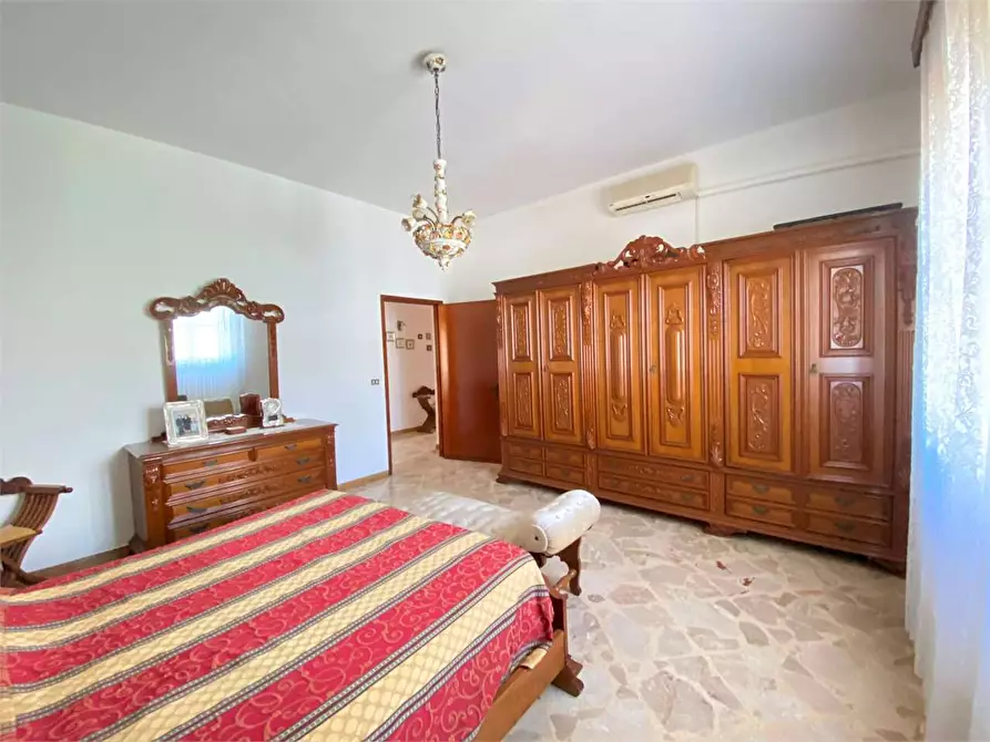 Immagine 16 di Casa indipendente in vendita  a Ruffano