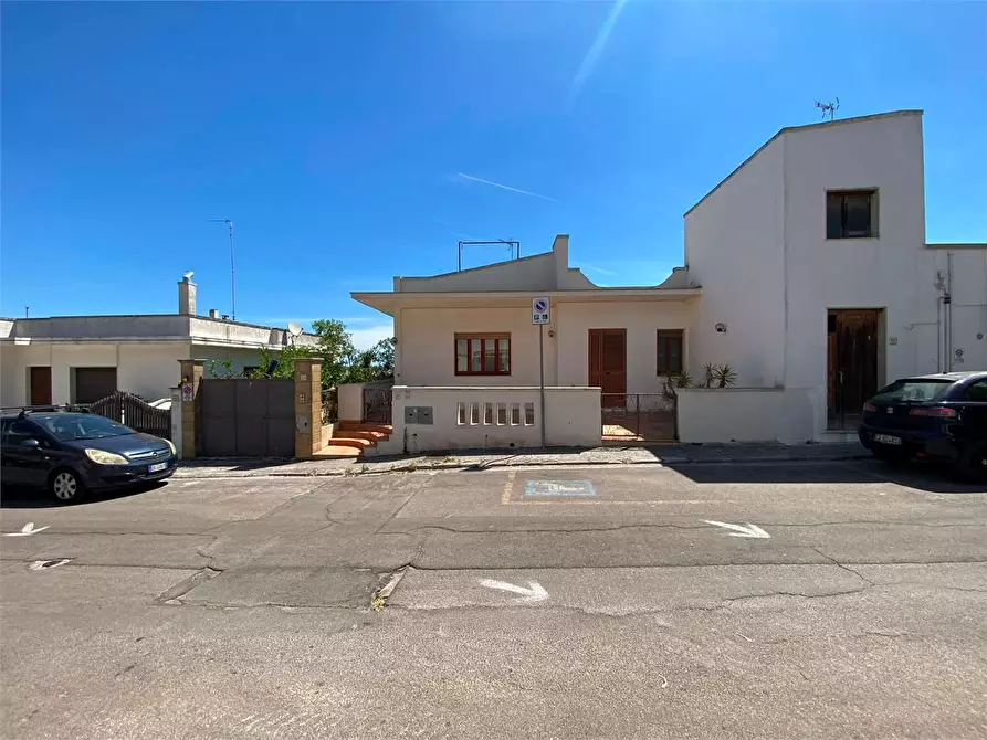Immagine 2 di Casa indipendente in vendita  a Ruffano