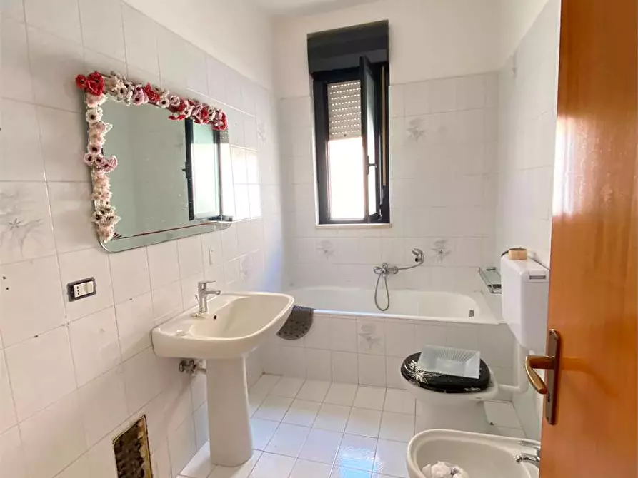 Immagine 18 di Appartamento in vendita  a Casarano