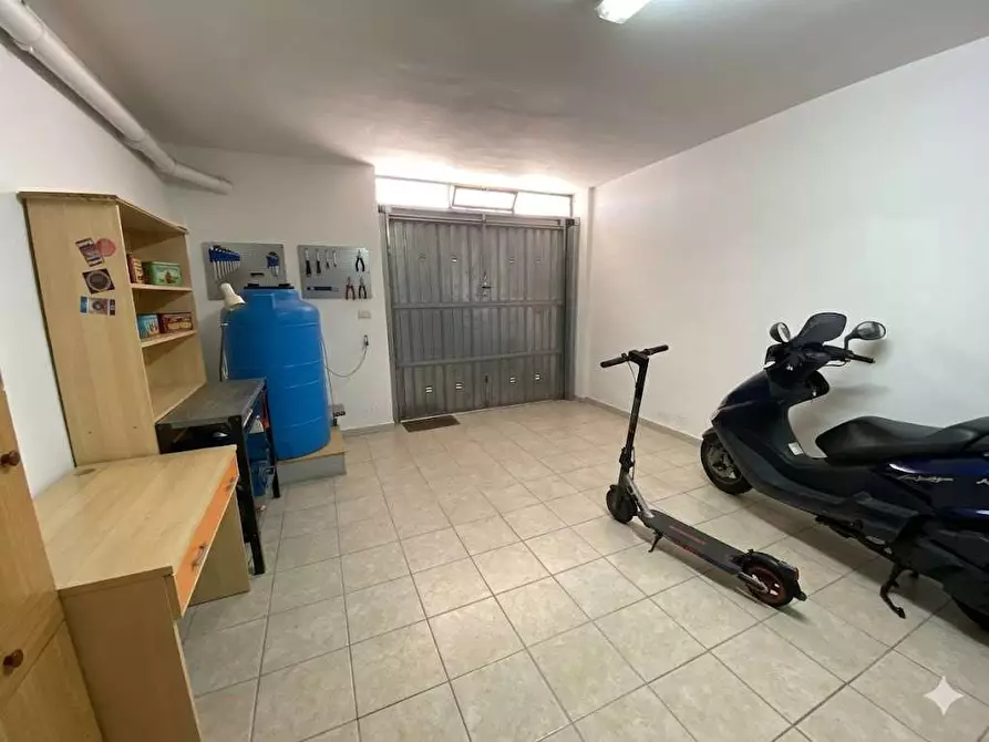 Immagine 21 di Villetta a schiera in vendita  in via Germania a Casarano