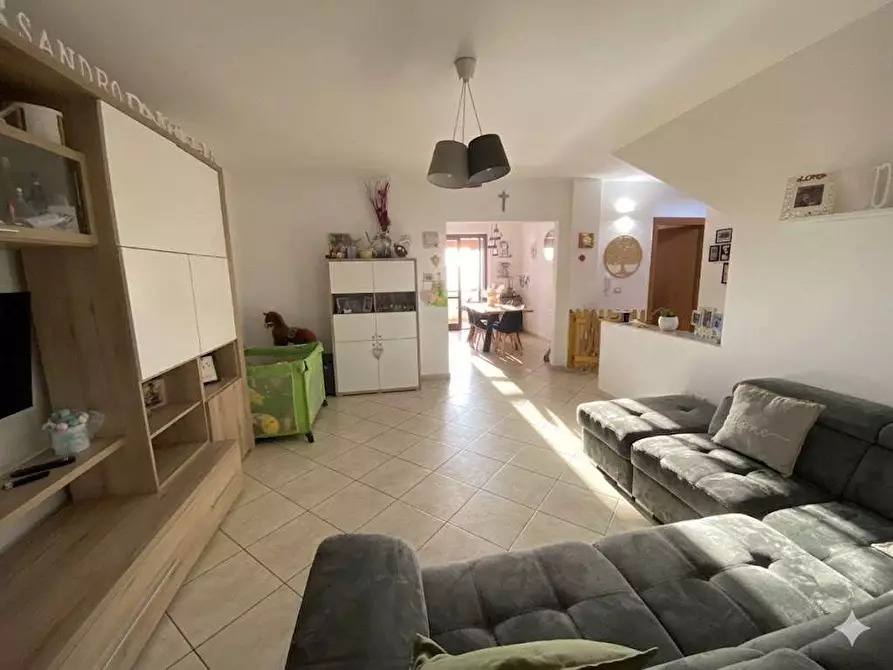 Immagine 4 di Villetta a schiera in vendita  in via Germania a Casarano