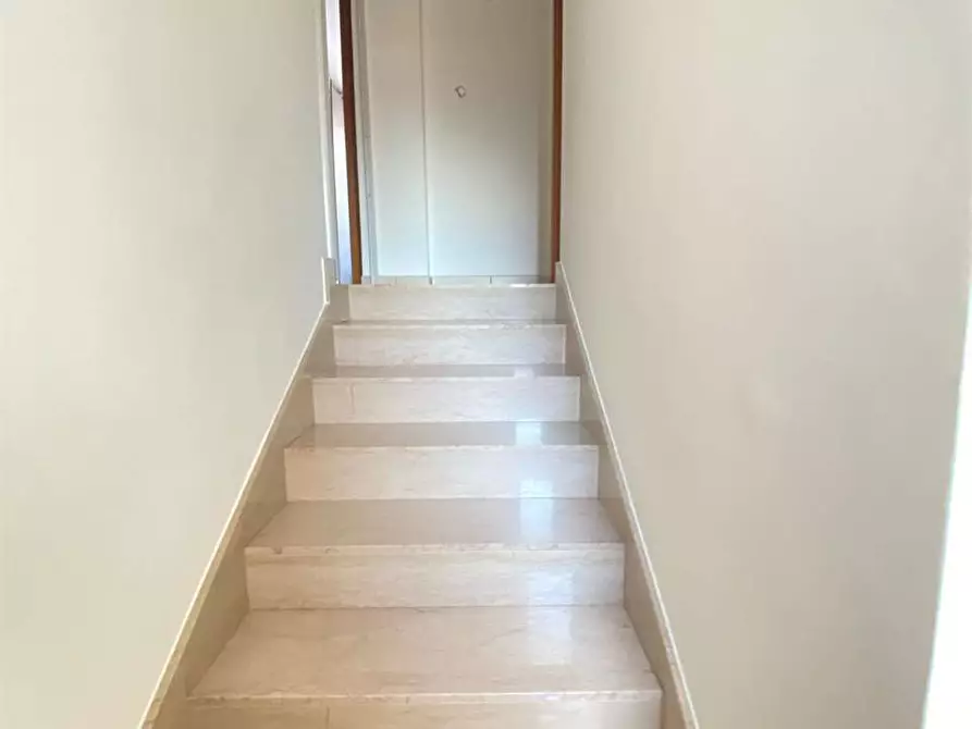 Immagine 9 di Villetta a schiera in vendita  in via Germania a Casarano