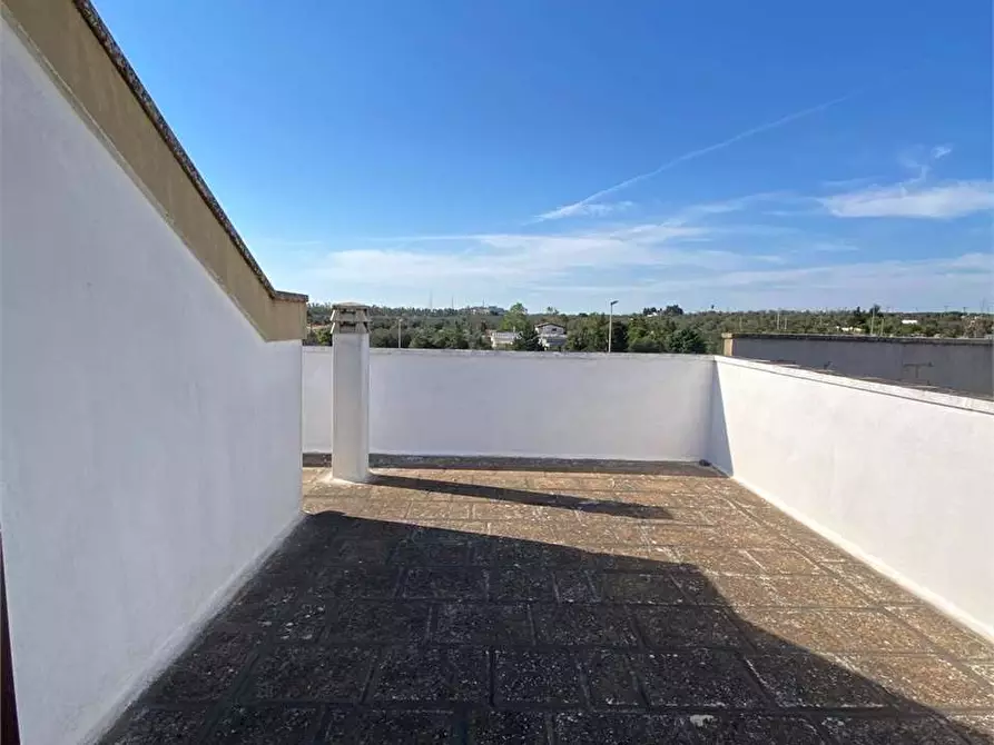 Immagine 24 di Villetta a schiera in vendita  in via Germania a Casarano