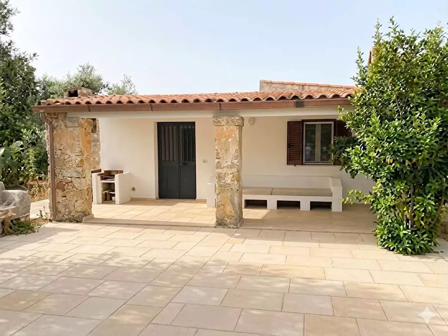 Immagine 2 di Rustico / casale in vendita  in CONTRADA TISI a Casarano