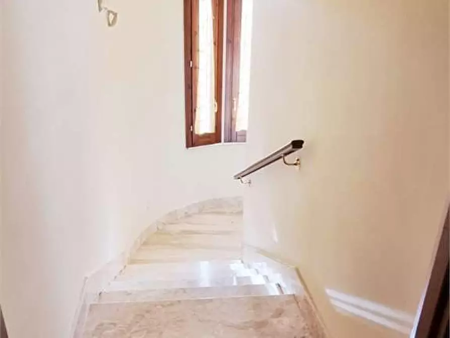 Immagine 13 di Villa in vendita  in via monte della taglia 10 a Cicciano