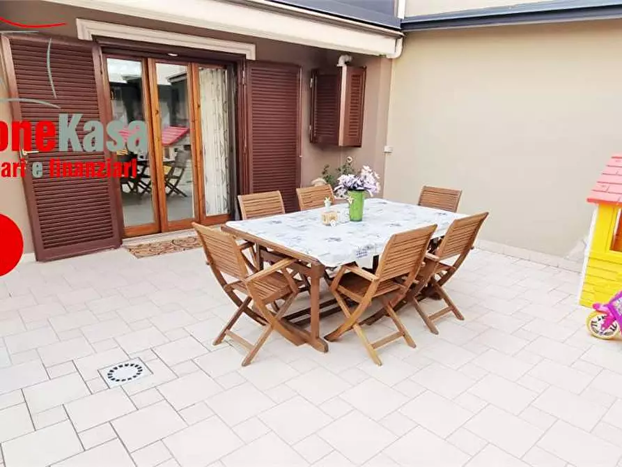 Immagine 37 di Villa in vendita  in via monte della taglia 10 a Cicciano