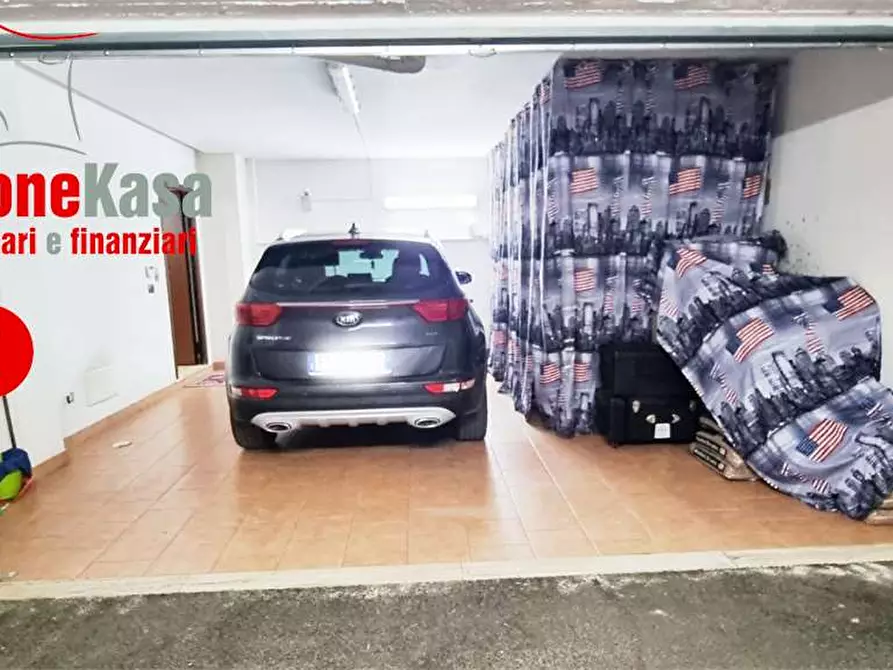 Immagine 49 di Villa in vendita  in via monte della taglia 10 a Cicciano