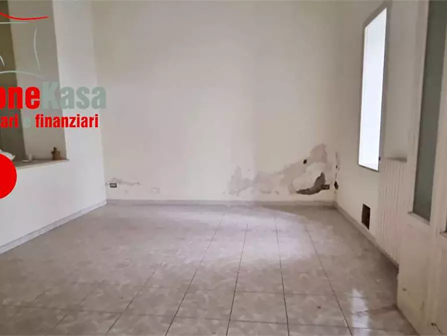 Immagine 11 di Casa indipendente in vendita  in corso umberto I a Cimitile
