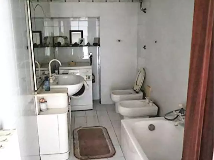 Immagine 29 di Casa indipendente in vendita  in corso umberto I a Cimitile