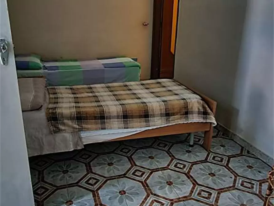 Immagine 12 di Porzione di casa in vendita  in via polvica a Nola