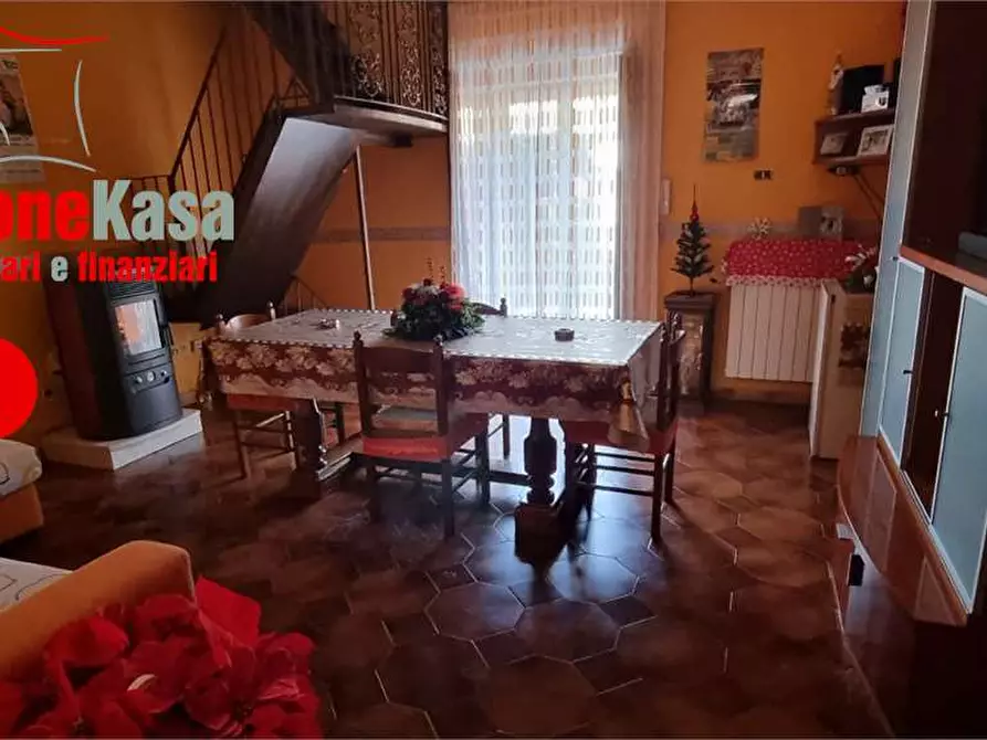 Immagine 4 di Porzione di casa in vendita  in via polvica a Nola