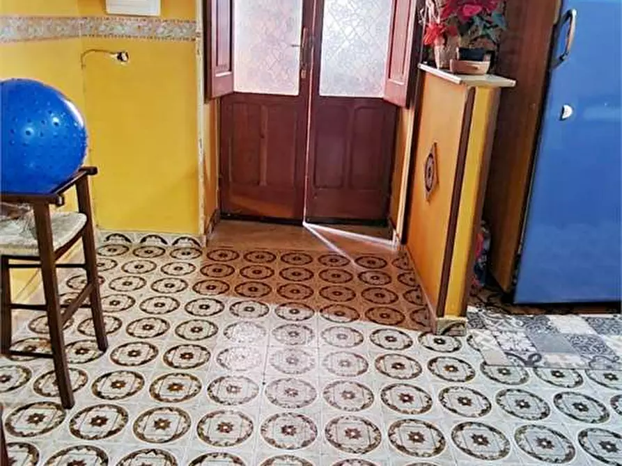 Immagine 19 di Porzione di casa in vendita  in via polvica a Nola