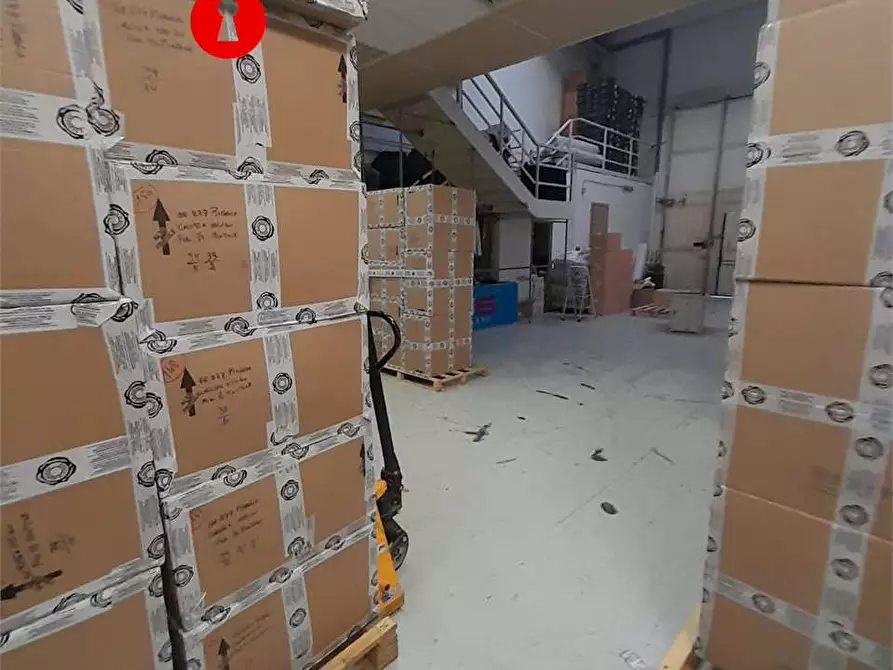 Immagine 8 di Capannone industriale in affitto  in Via interporto campano a Nola