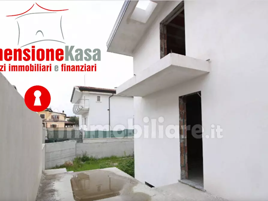 Immagine 4 di Villetta a schiera in vendita  in cancello scalo a San Felice A Cancello