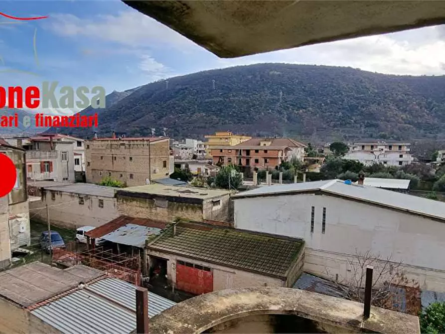 Immagine 15 di Stabile in vendita  a San Felice A Cancello