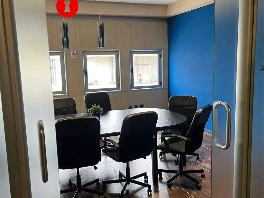 Immagine 7 di Ufficio in affitto  in zona asi a Nola