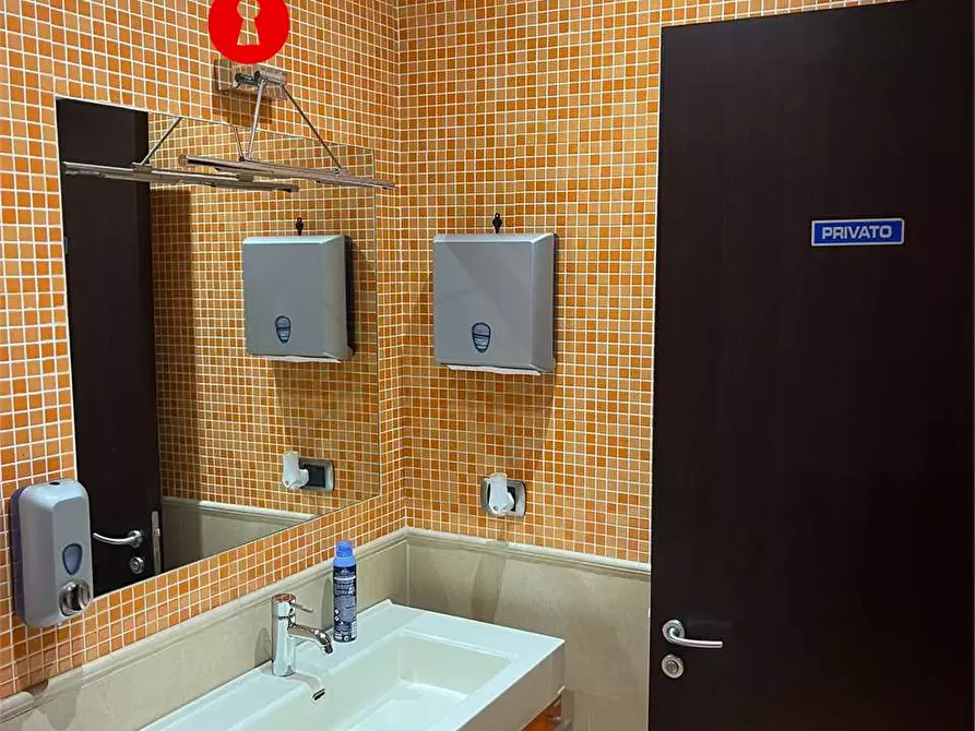 Immagine 39 di Ufficio in affitto  in zona asi a Nola