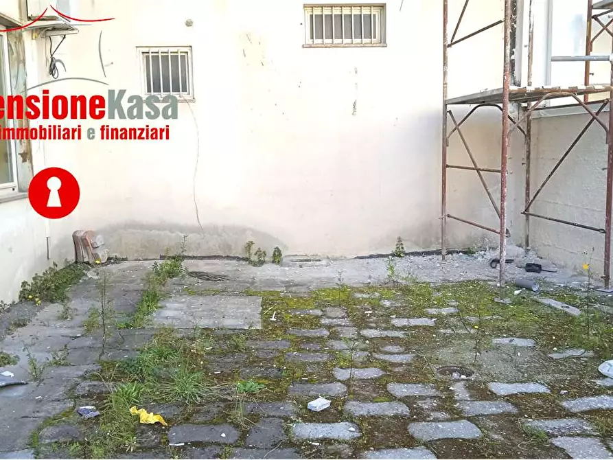 Immagine 7 di Negozio in affitto  in via Nola a Cicciano