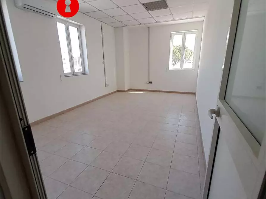 Immagine 6 di Ufficio in affitto  in Zona Asi a Nola