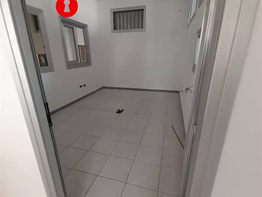 Immagine 18 di Ufficio in affitto  in Zona Asi a Nola