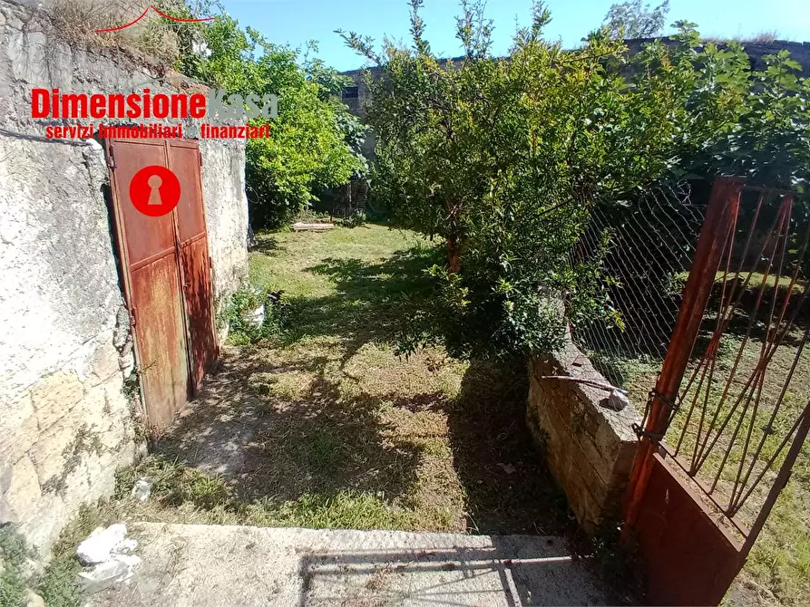 Immagine 4 di Stabile in vendita  a Avella