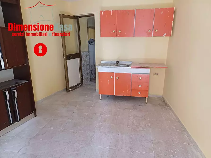 Immagine 8 di Stabile in vendita  a Avella