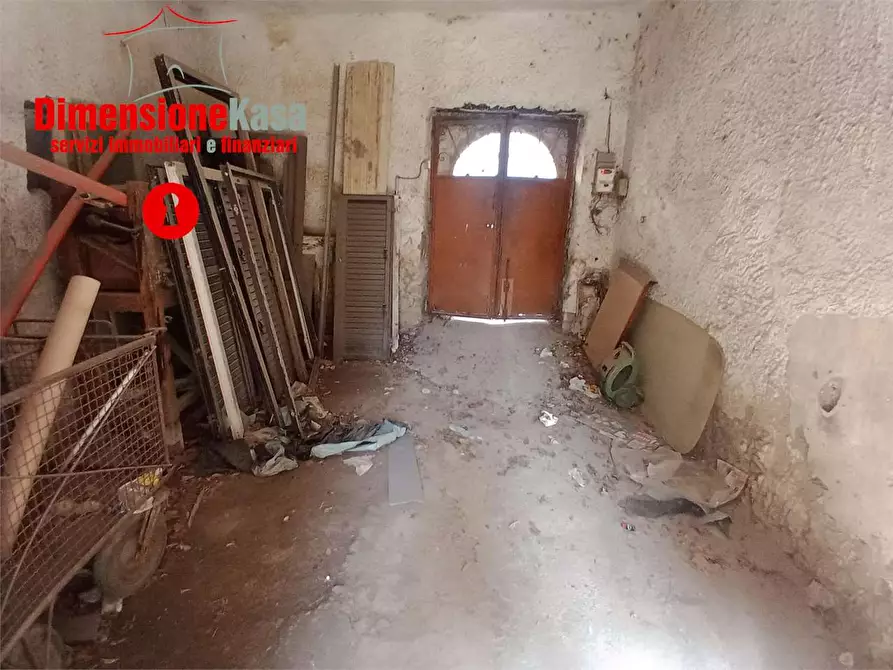 Immagine 16 di Stabile in vendita  a Avella