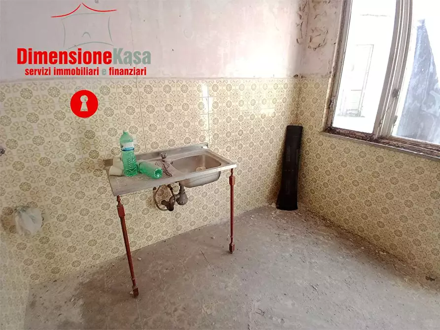 Immagine 23 di Stabile in vendita  a Avella