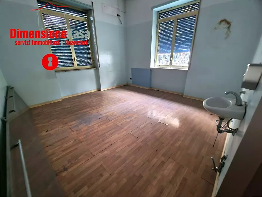 Immagine 2 di Ufficio in affitto  in via cimitile a Nola