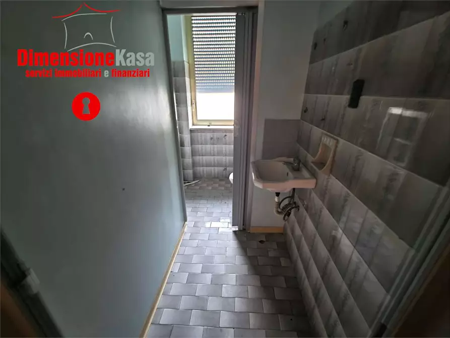 Immagine 9 di Ufficio in affitto  in via cimitile a Nola