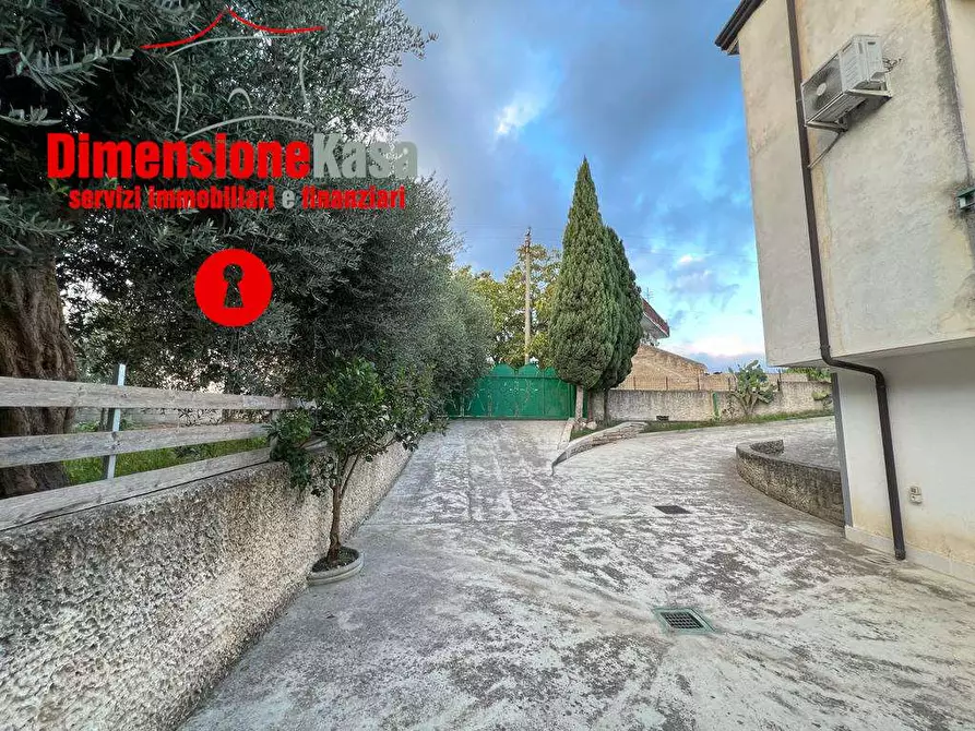 Immagine 43 di Villa in vendita  in Cancello scalo a San Felice A Cancello