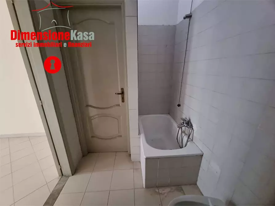 Immagine 11 di Bilocale in vendita  in via cisterna 52 a Cimitile