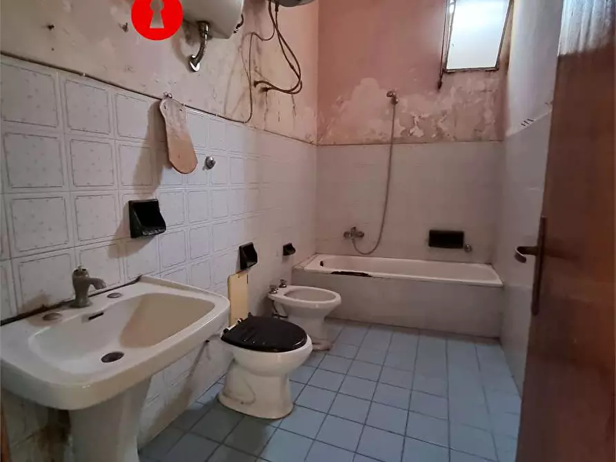 Immagine 17 di Quadrilocale in vendita  in via cisterna a Cimitile