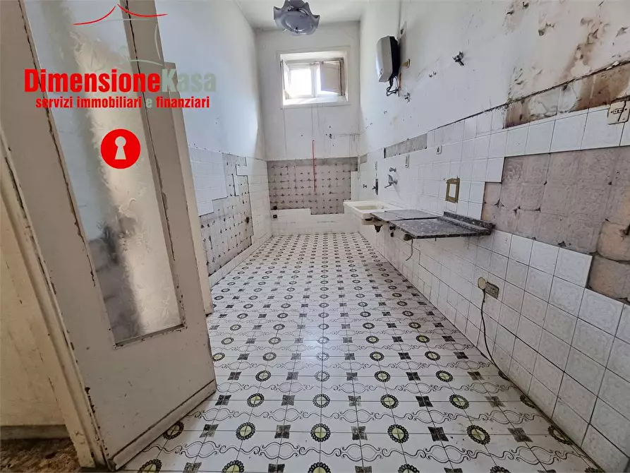 Immagine 10 di Quadrilocale in vendita  in via cisterna a Cimitile