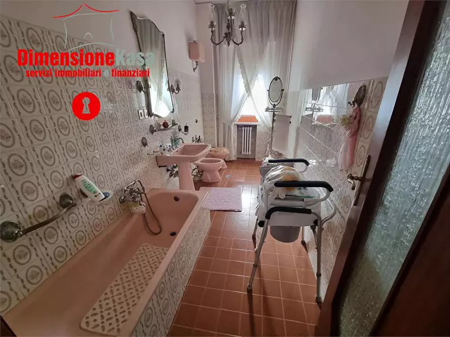 Immagine 20 di Quadrilocale in vendita  in via boccio 96 a Nola