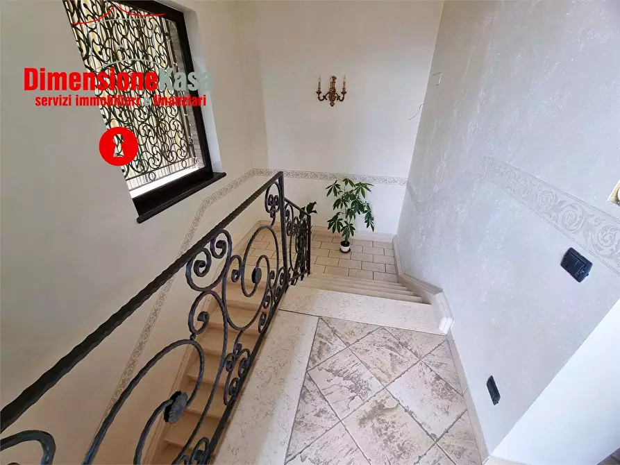 Immagine 24 di Villa in vendita  in via caserta  60 a Cicciano