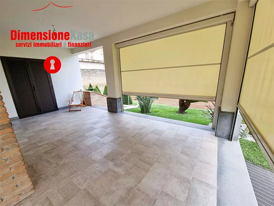 Immagine 27 di Villa in vendita  in via caserta  60 a Cicciano