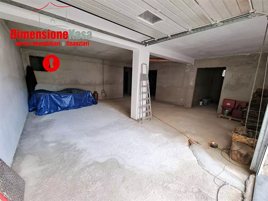 Immagine 35 di Villa in vendita  in via caserta  60 a Cicciano