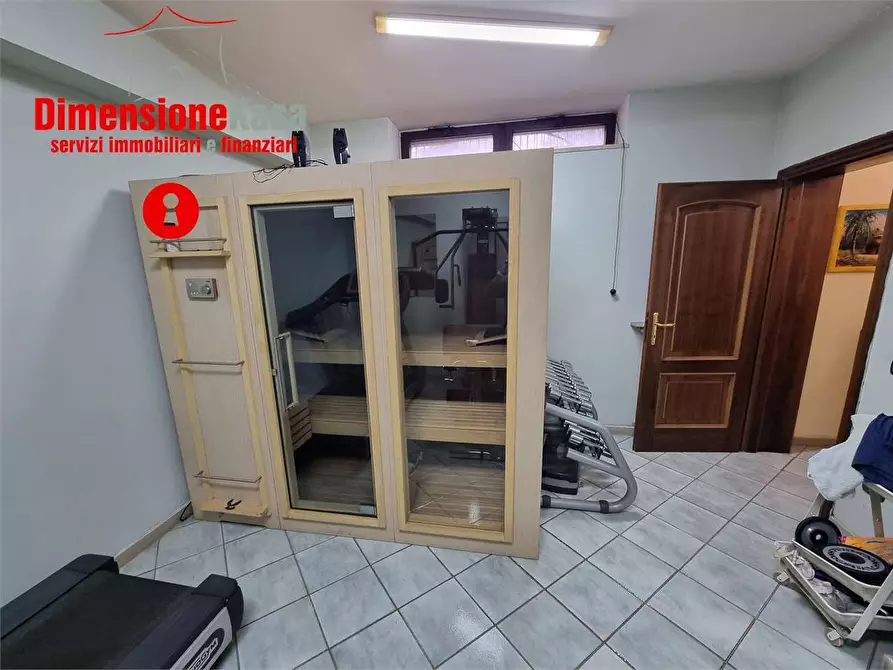 Immagine 42 di Villa in vendita  in via Roma 117 a Cimitile