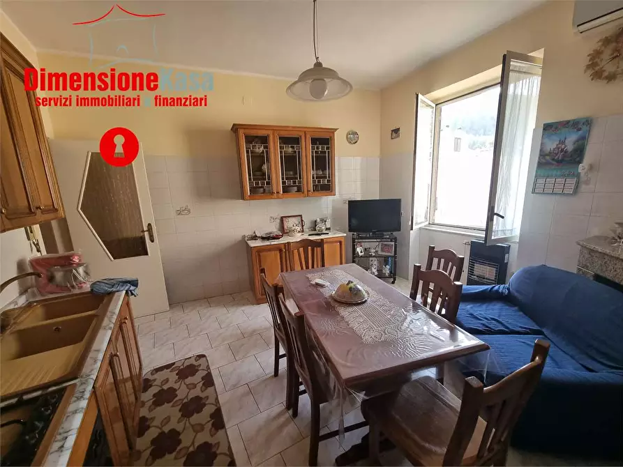 Immagine 6 di Porzione di casa in vendita  in via casa ettore 10 a Marzano Di Nola