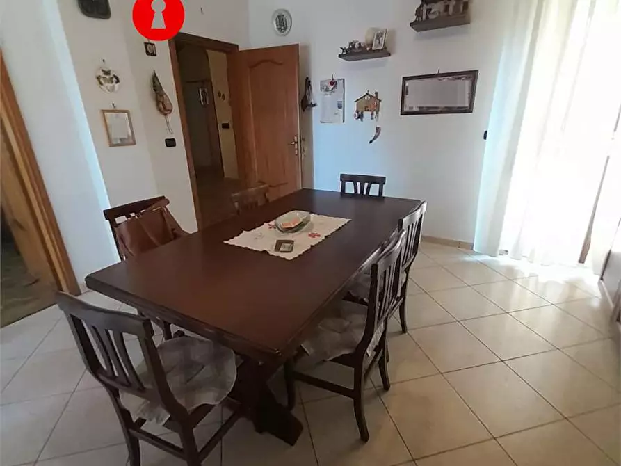 Immagine 3 di Villa in vendita  in Via  Barracco 77 a San Felice A Cancello