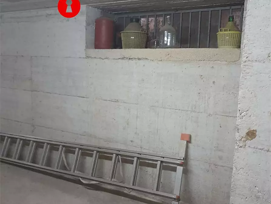 Immagine 40 di Villa in vendita  in Via  Barracco 77 a San Felice A Cancello