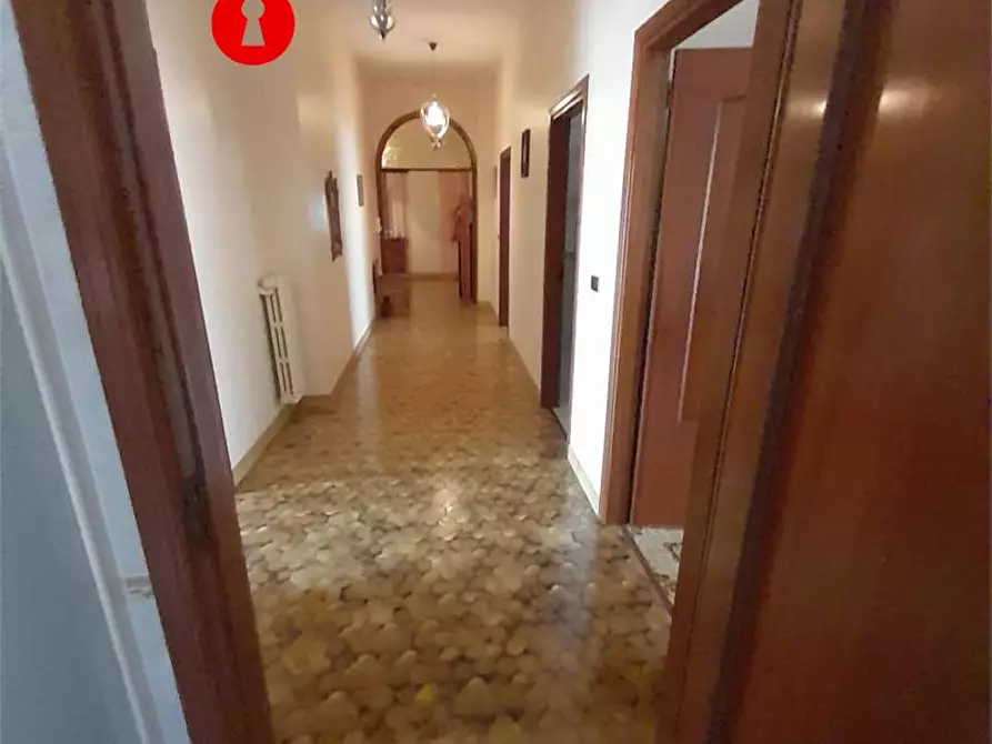 Immagine 23 di Villa in vendita  in Via  Barracco 77 a San Felice A Cancello